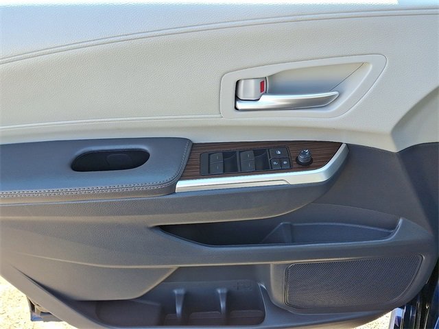 Used 2024 Toyota Sienna XLE image 13