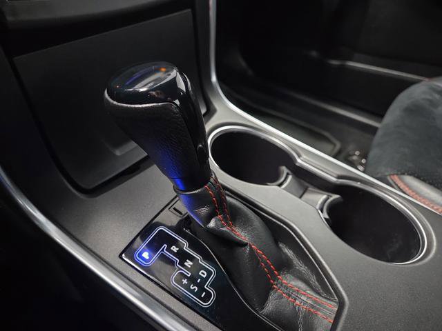 Used 2017 Toyota Camry XSE image 19