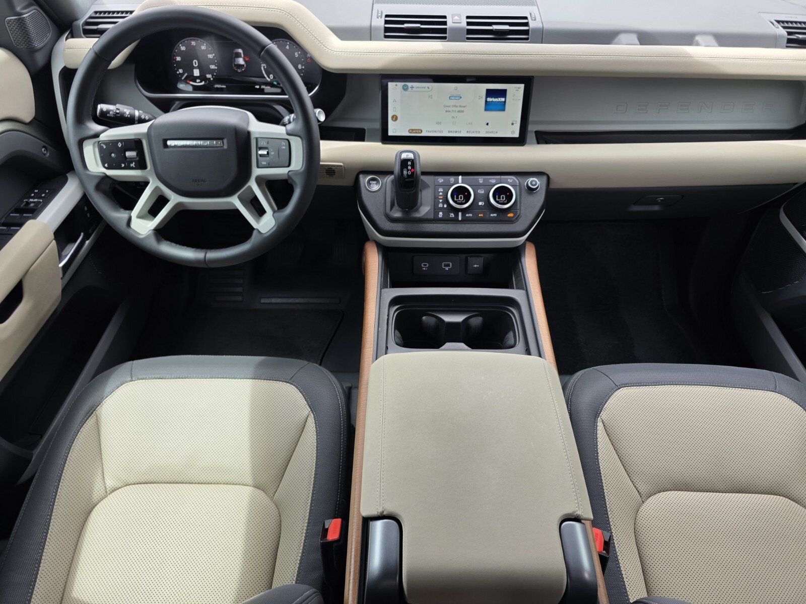 Certified 2023 Land Rover Defender 110 X-Dynamic SE AWD/4WD image 4
