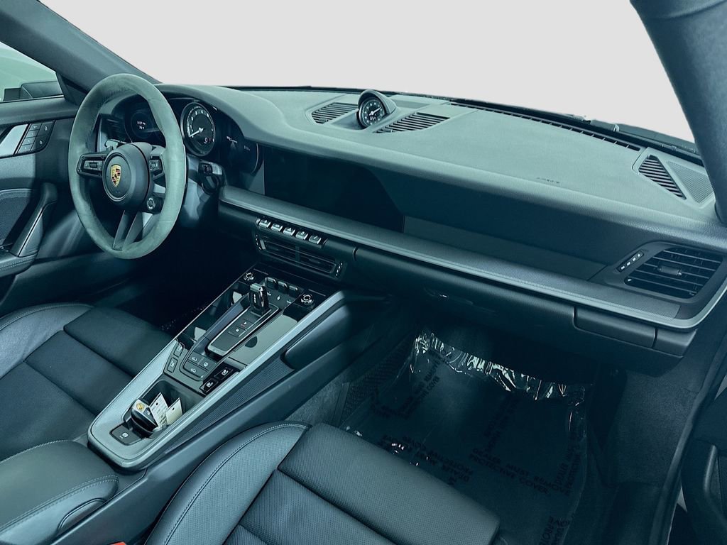 Certified 2024 Porsche 911 Carrera image 28