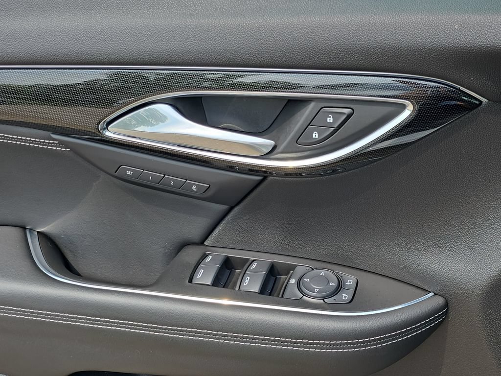 Certified 2023 Buick Envision Essence AWD/4WD image 29