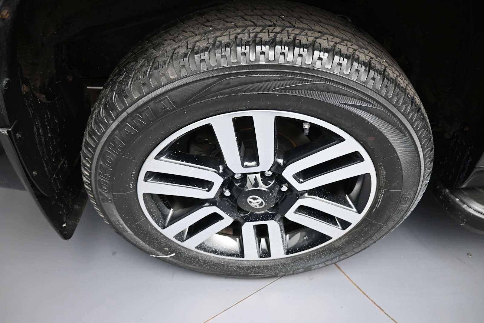 Certified 2019 Toyota 4Runner Limited AWD/4WD image 11