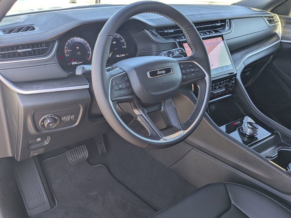 New 2025 Jeep Grand Cherokee L Limited w/ Luxury Tech Group II image 19