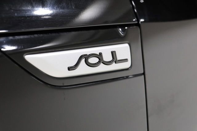 Used 2018 Kia Soul w/ Convenience Package FWD image 12
