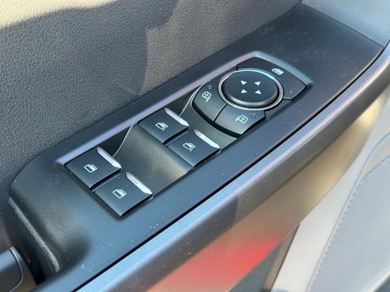 New 2026 Ford F250 XLT w/ FX4 Off-Road Package image 9