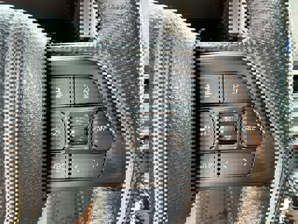 Used 2025 Toyota Tundra Limited image 35