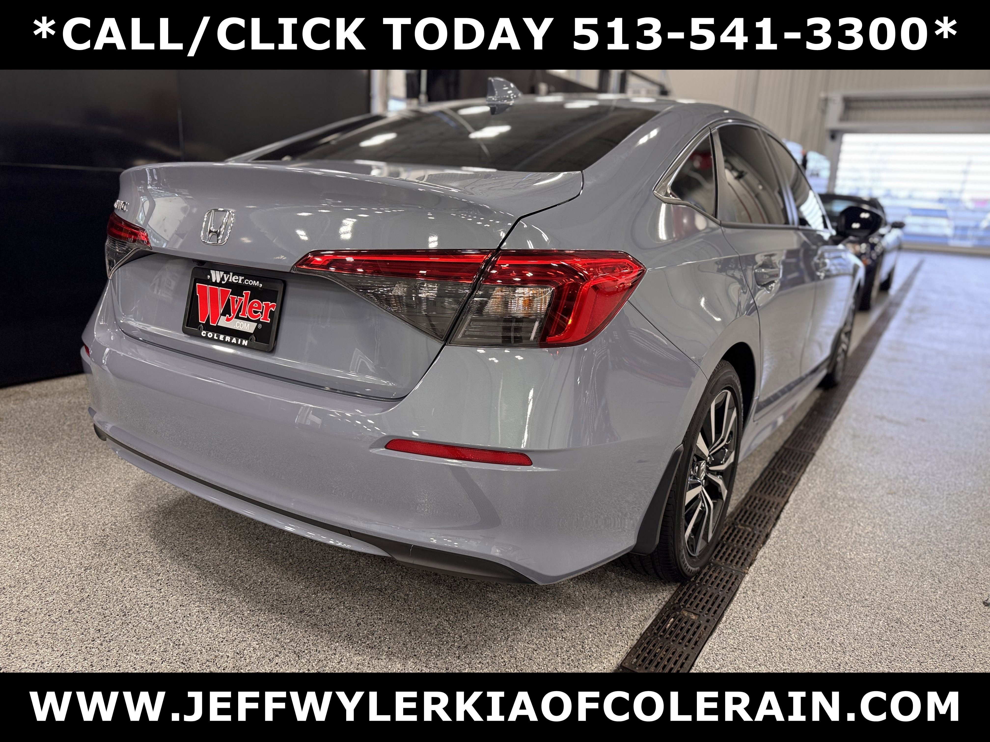 Used 2024 Honda Civic EX image 3