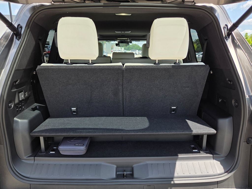 New 2026 Lexus LX 700h Luxury AWD/4WD image 39