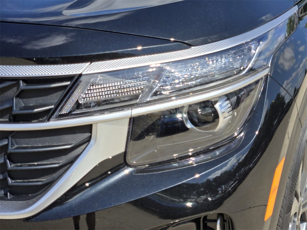 New 2026 Kia Seltos LX image 6