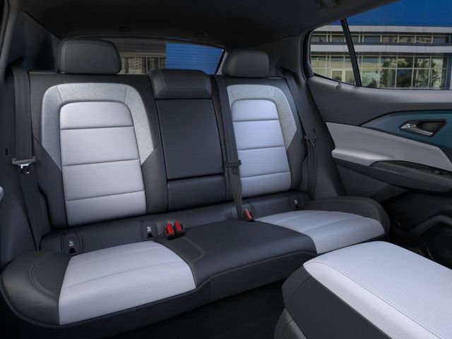 New 2026 Chevrolet Equinox EV LT AWD/4WD image 17