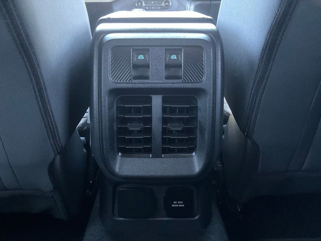 Used 2025 Ford Bronco Big Bend image 34