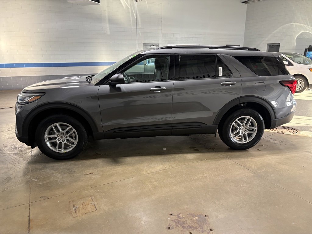 New 2026 Ford Explorer Active image 5