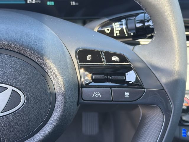 New 2026 Hyundai Elantra Limited image 25