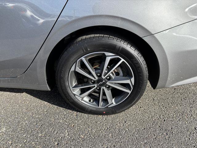 Certified 2023 Kia Forte LXS image 33
