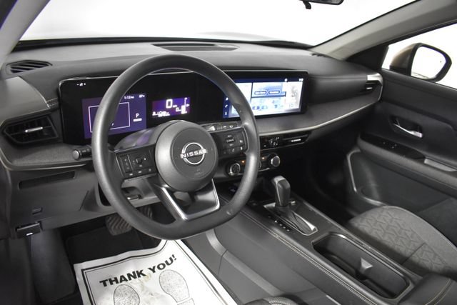 Certified 2025 Nissan Kicks SV AWD/4WD image 12