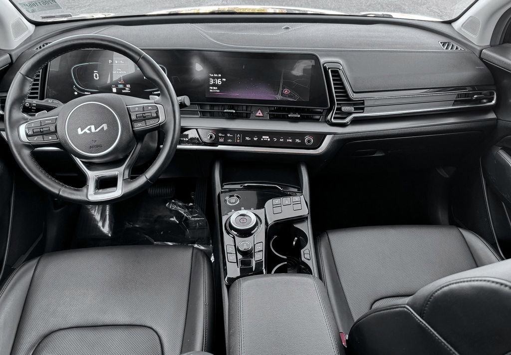 Used 2023 Kia Sportage EX image 23