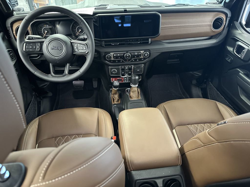 Used 2024 Jeep Gladiator Rubicon w/ Technology Group image 23