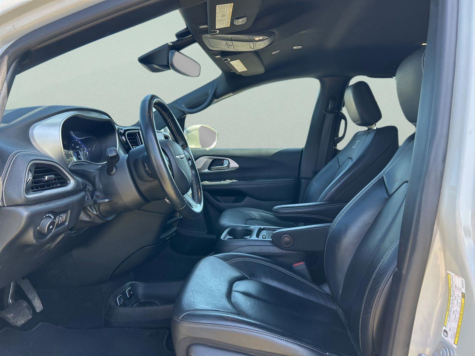 Certified 2021 Chrysler Pacifica Touring-L w/ S Appearance Package image 9