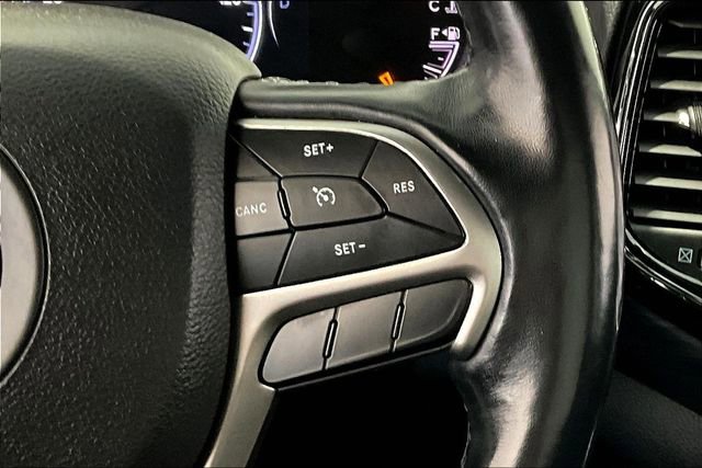 Used 2019 Jeep Grand Cherokee Altitude image 12