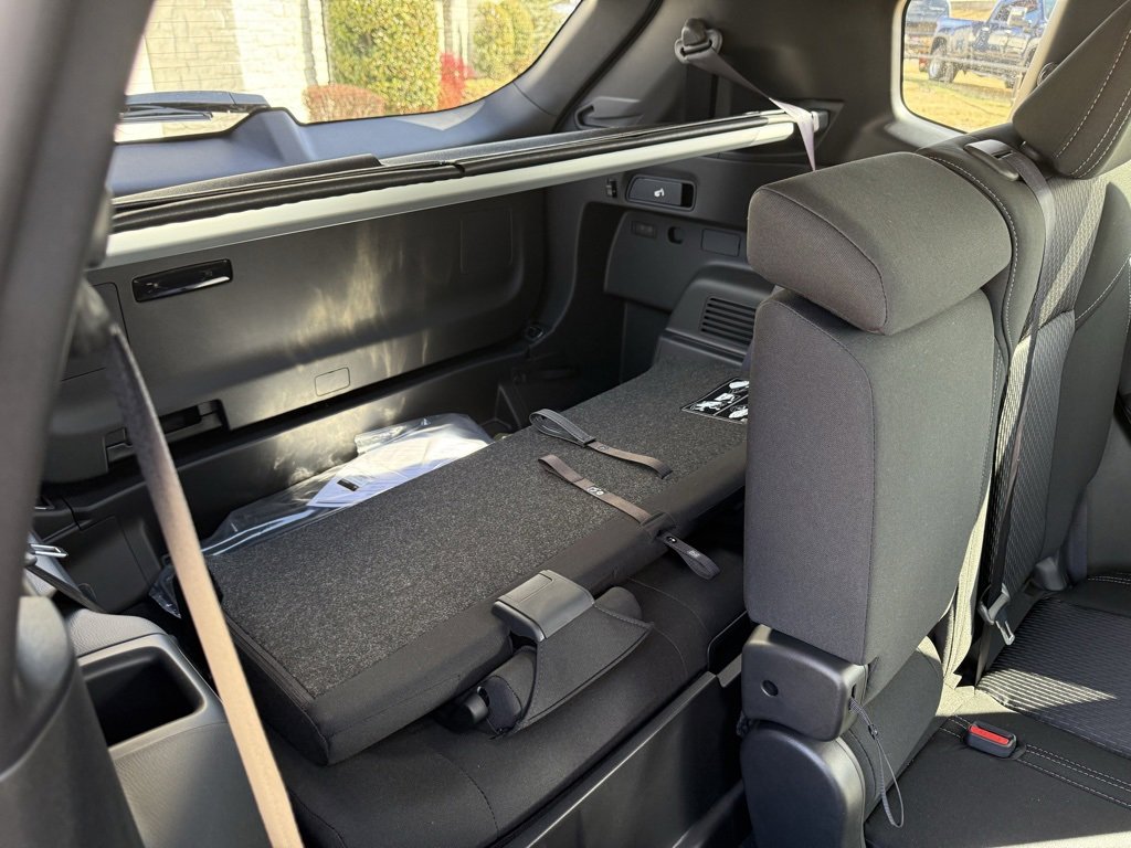 New 2026 Mitsubishi Outlander ES image 25