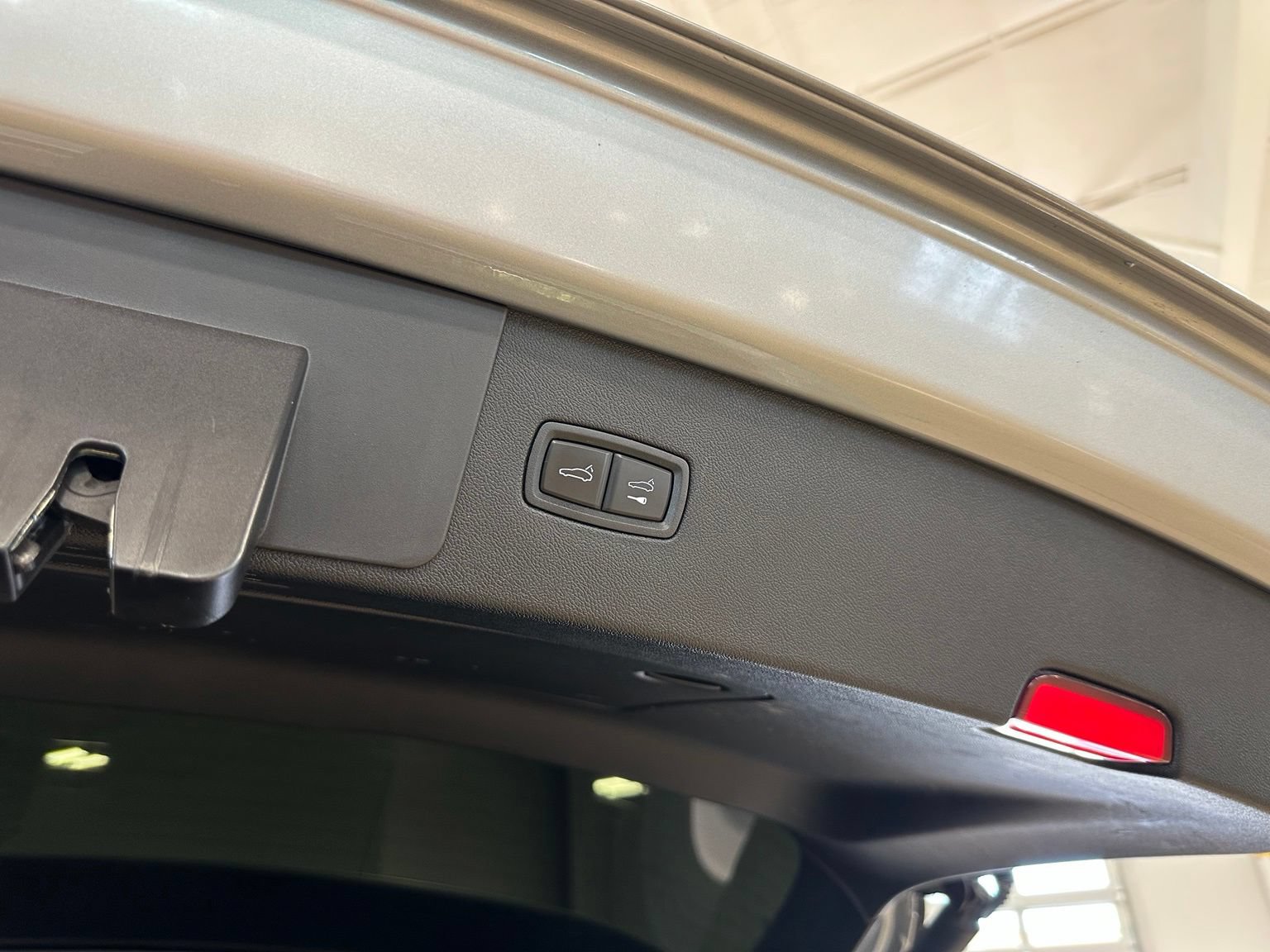 Used 2022 Porsche Cayenne Platinum Edition AWD/4WD image 42