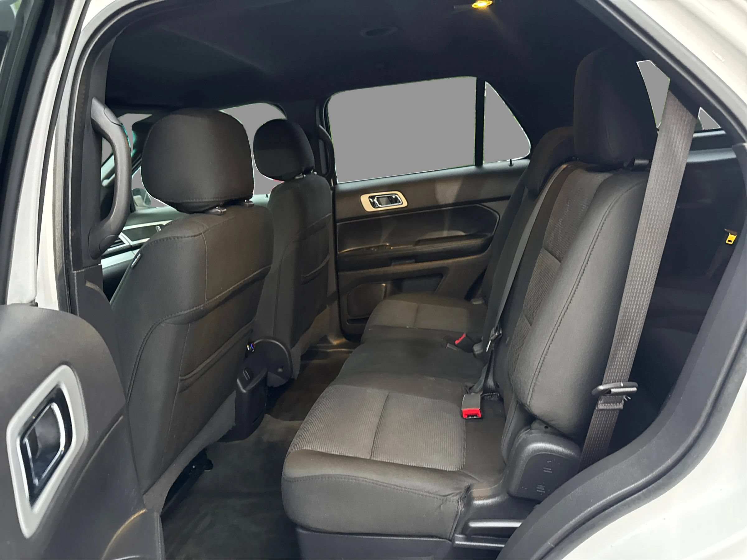 Used 2015 Ford Explorer XLT w/ Equipment Group 201A FWD image 11
