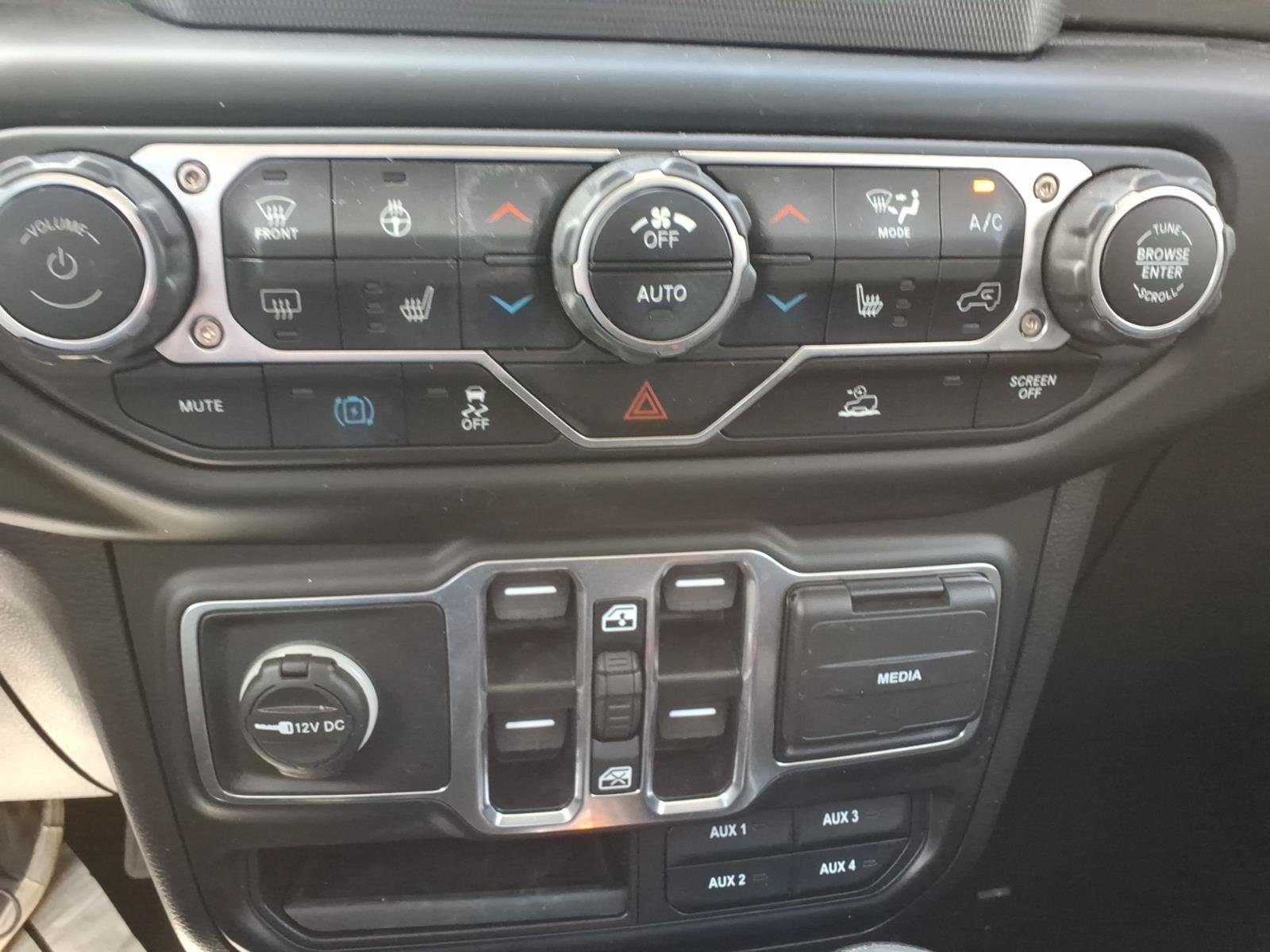 Used 2023 Jeep Wrangler Unlimited w/ Cold Weather Group AWD/4WD image 12