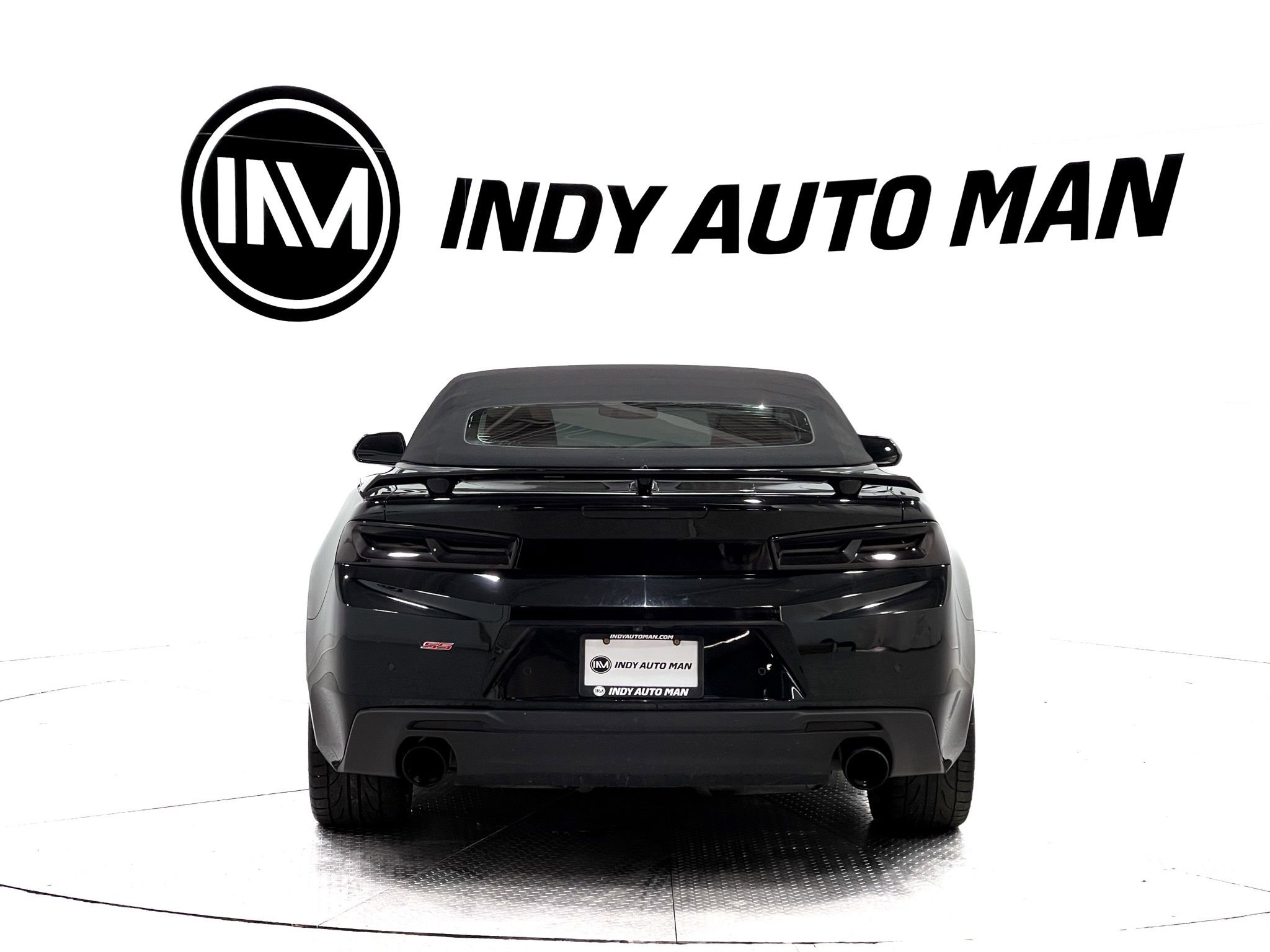 Used 2017 Chevrolet Camaro SS RWD image 5
