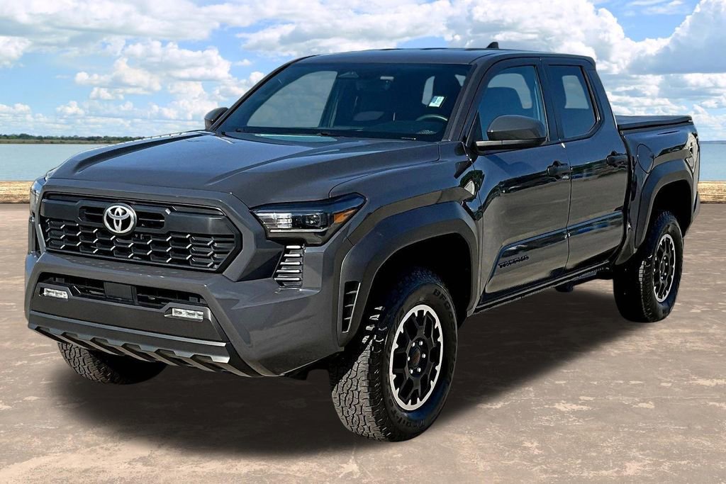 Used 2025 Toyota Tacoma TRD Off-Road AWD/4WD image 4