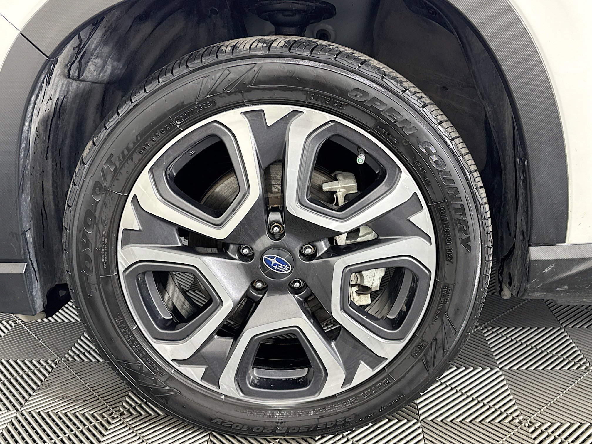 Used 2024 Subaru Ascent Limited w/ Technology Package AWD/4WD image 37