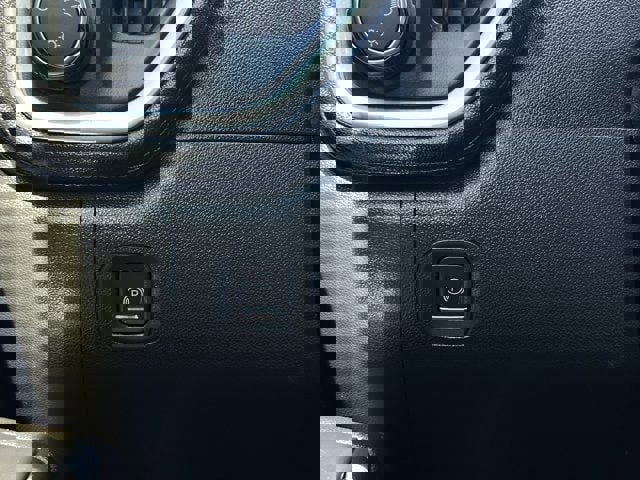 Used 2021 Chevrolet Silverado 1500 LT image 25