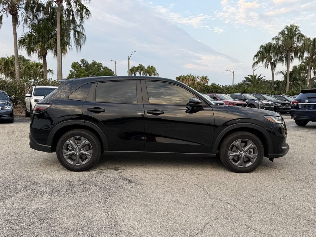 Used 2026 Honda HR-V LX image 4