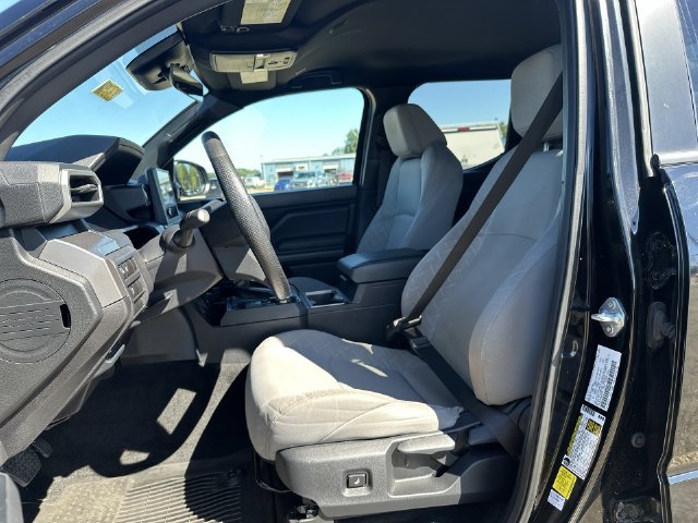 Used 2024 Toyota Tacoma SR5 AWD/4WD image 16