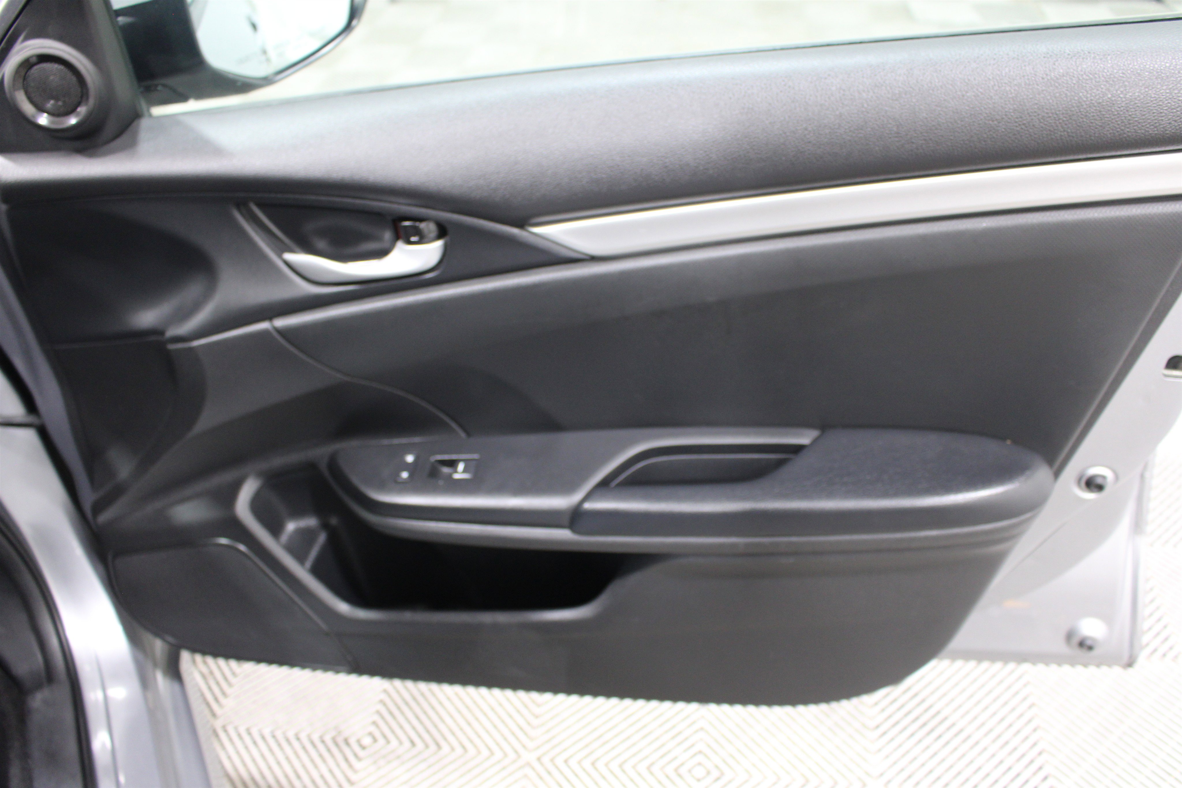 Used 2020 Honda Civic Sport image 26
