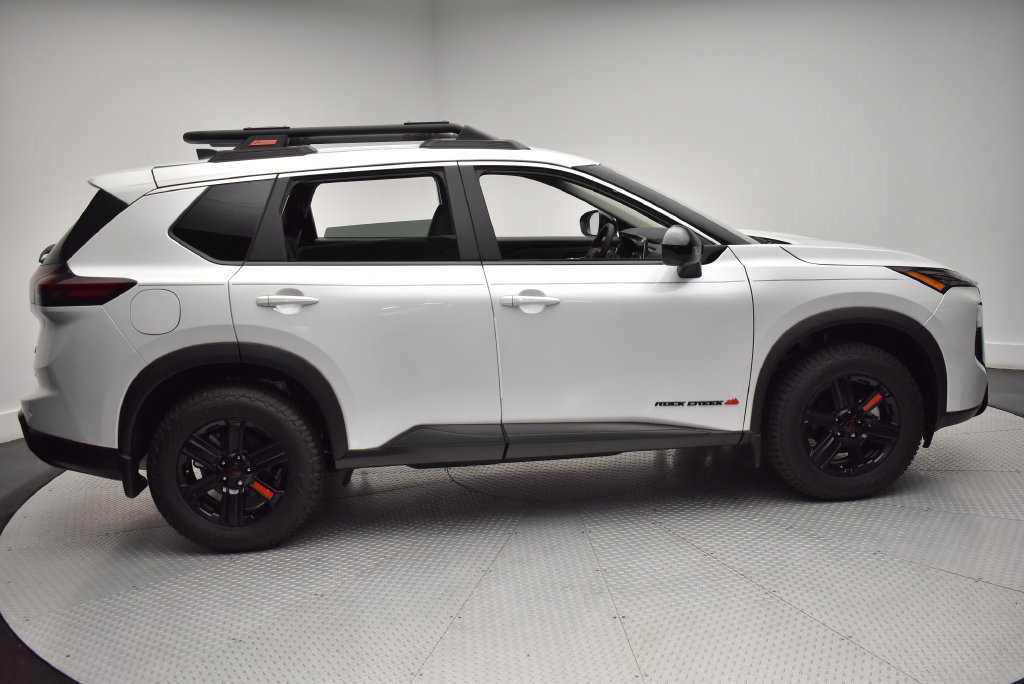 New 2026 Nissan Rogue SV AWD/4WD image 4