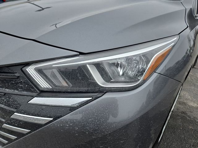 Used 2023 Nissan Versa S image 7