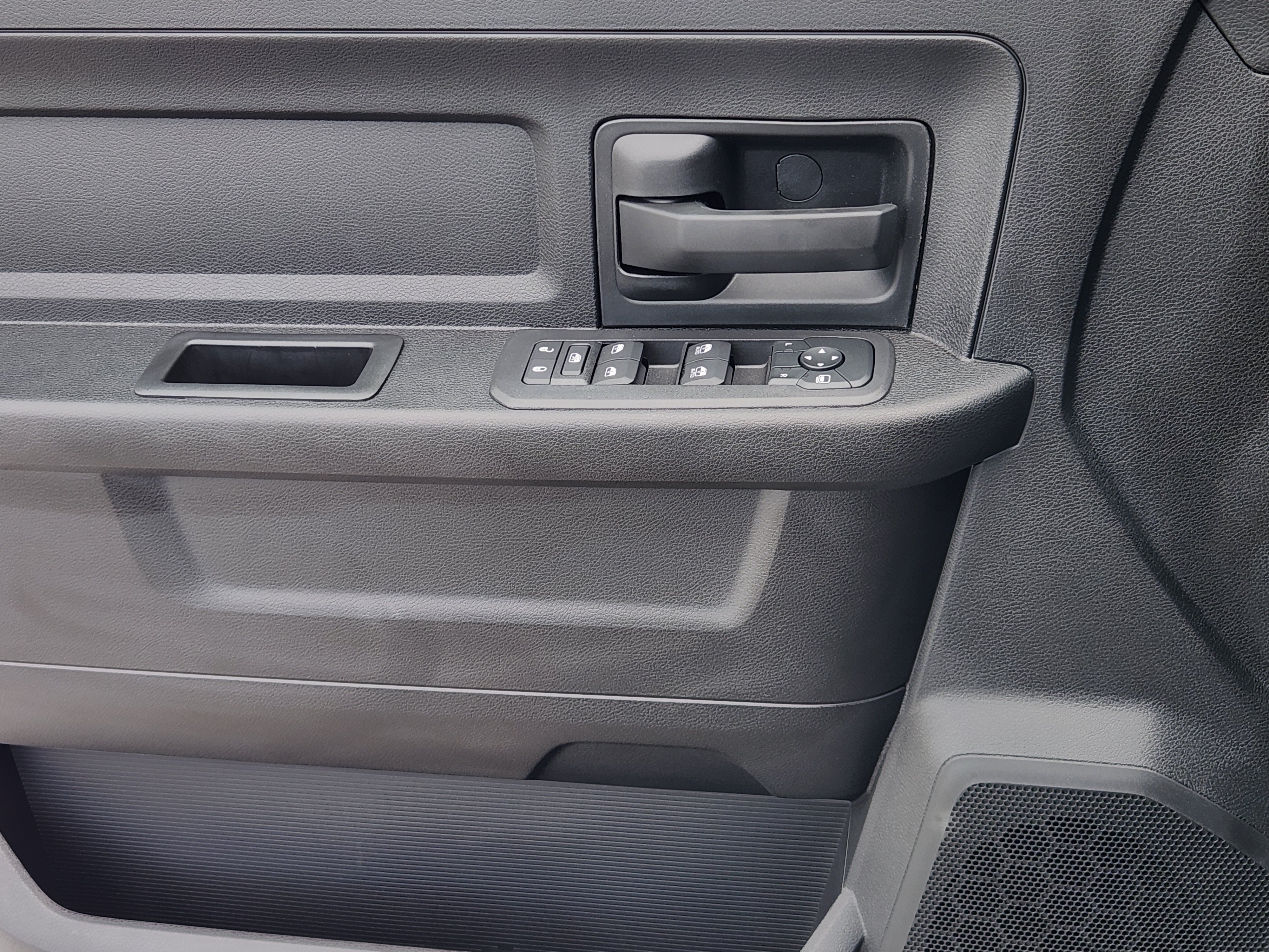 New 2027 RAM 3500 Tradesman AWD/4WD image 18