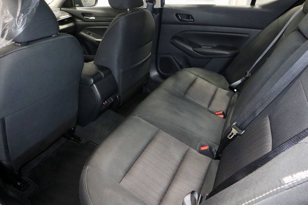 Used 2025 Nissan Altima 2.5 SV FWD image 20