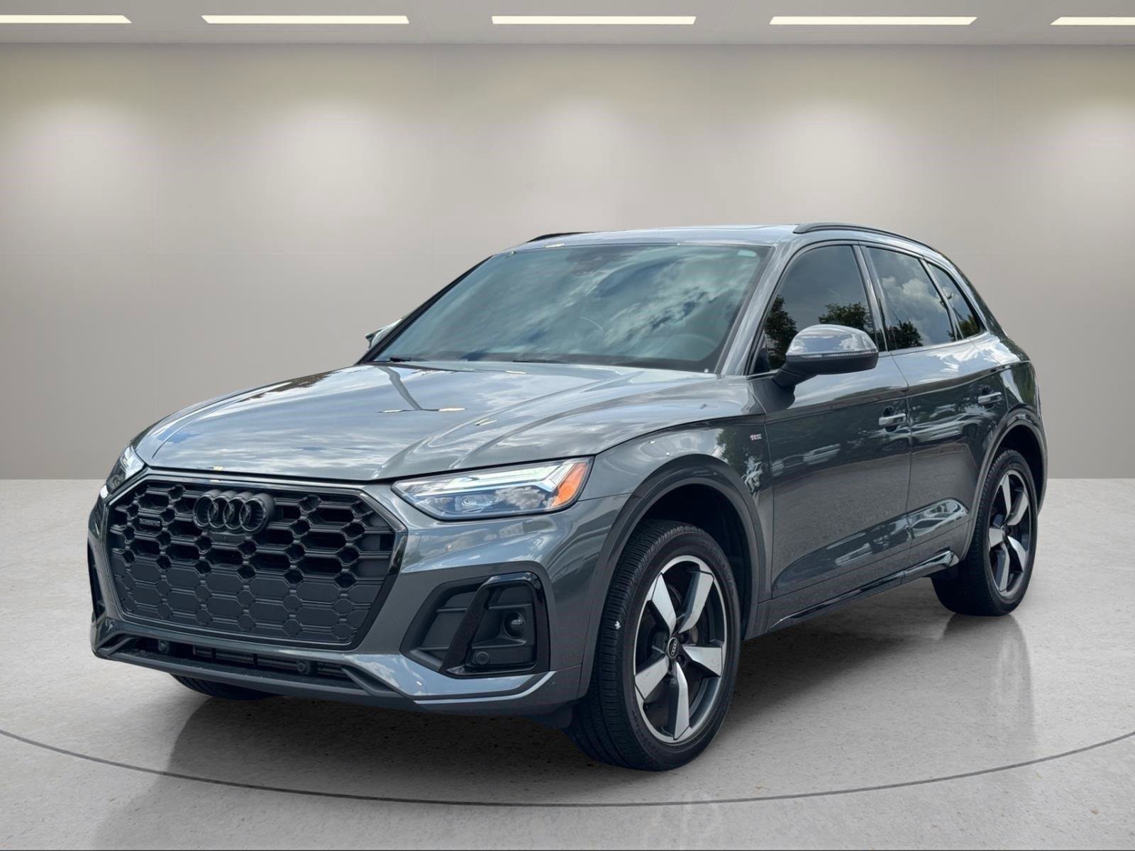 Used 2022 Audi Q5 2.0T Premium Plus w/ Premium Plus Package AWD/4WD video 1