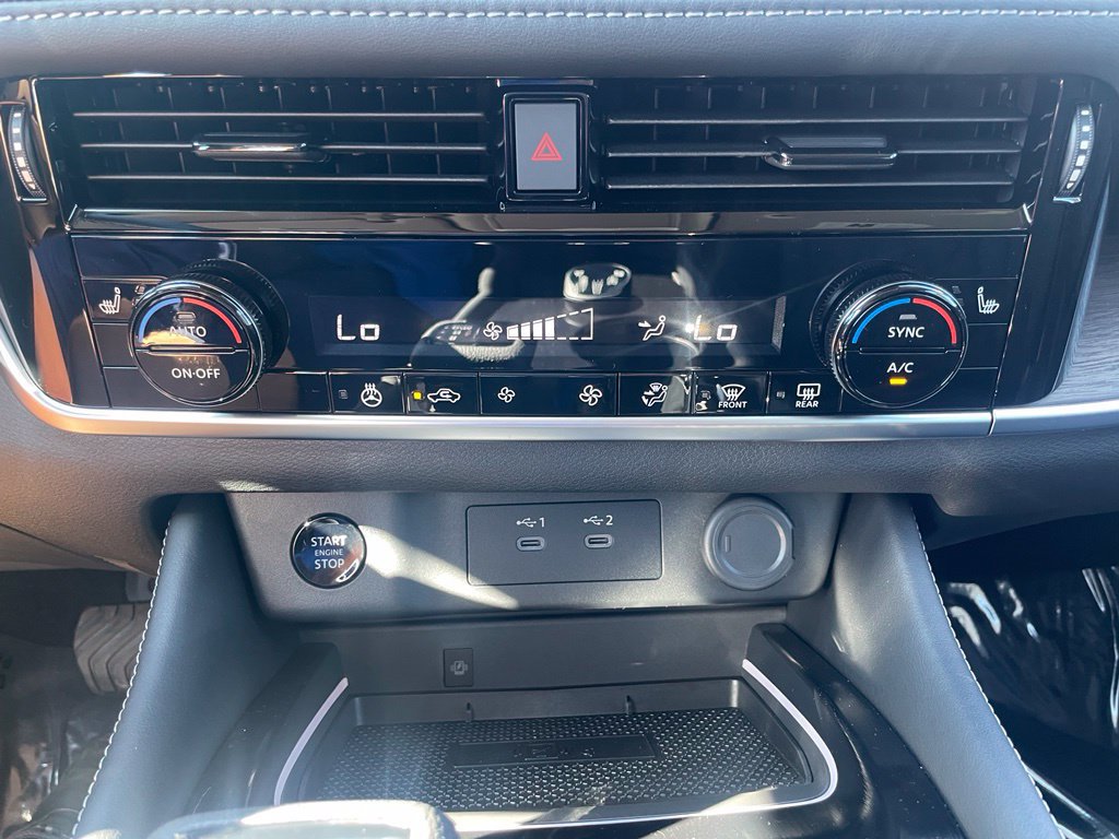New 2026 Nissan Rogue Platinum AWD/4WD image 13