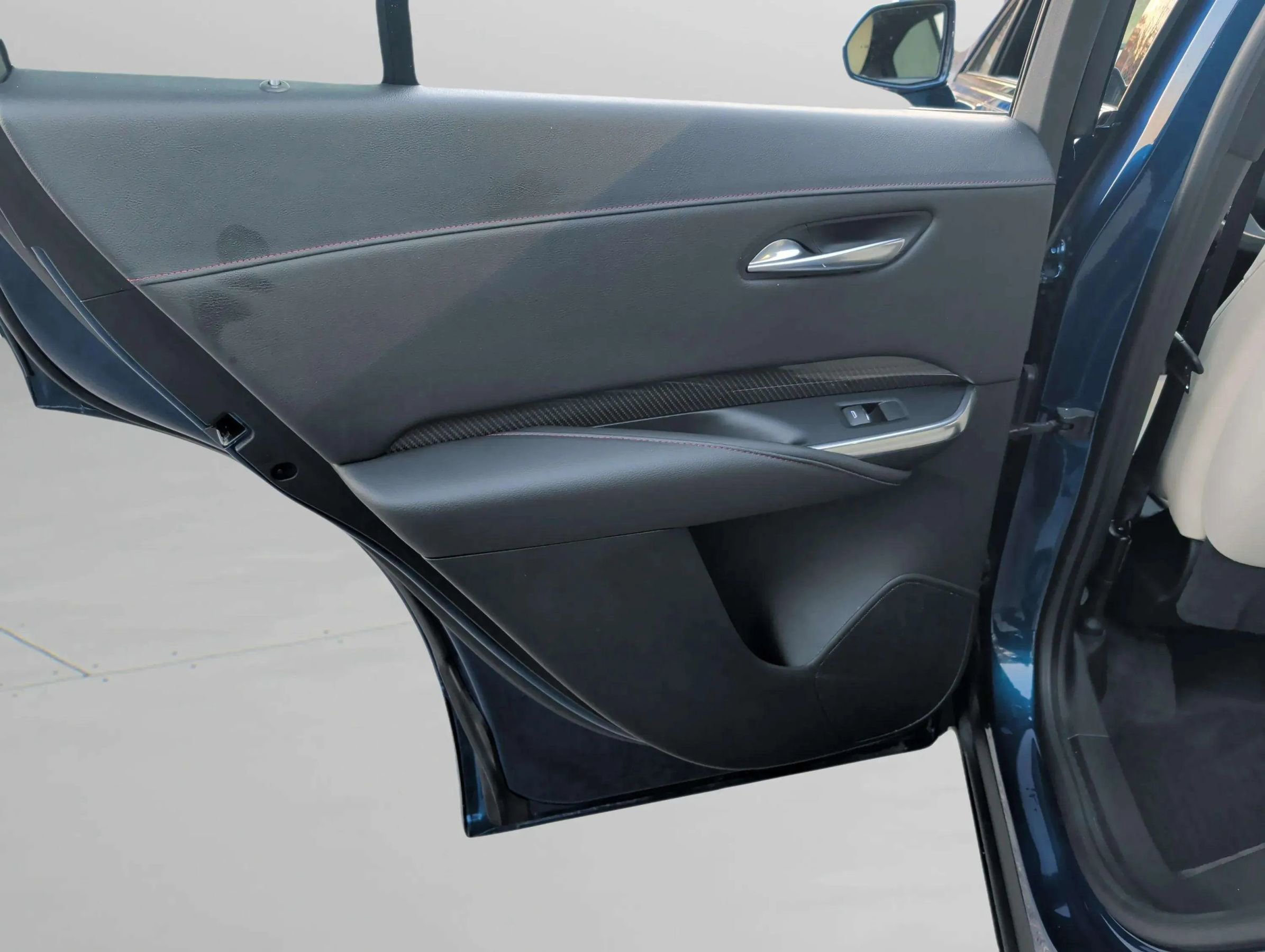 Used 2019 Cadillac XT4 Sport image 30