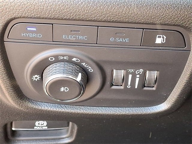 Used 2022 Jeep Grand Cherokee Trailhawk w/ Advanced Protech Group II image 21
