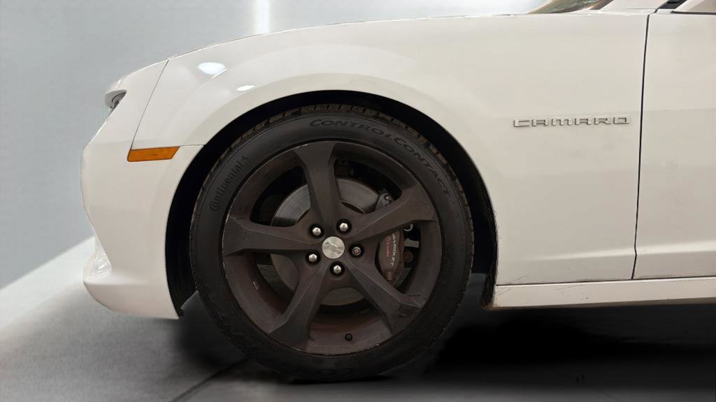 Used 2015 Chevrolet Camaro SS image 36