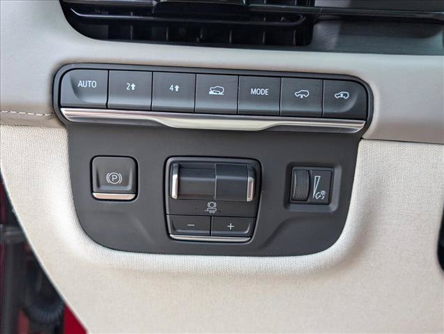 Used 2023 Cadillac Escalade Sport Platinum w/ LPO, ONYX Package AWD/4WD image 25