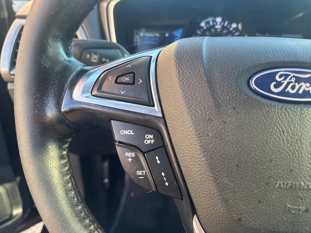 Used 2019 Ford Fusion SEL image 27