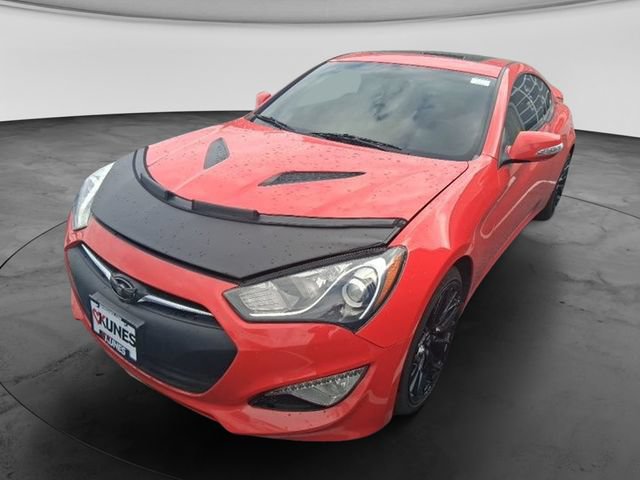 Used 2013 Hyundai Genesis 3.8 RWD image 16