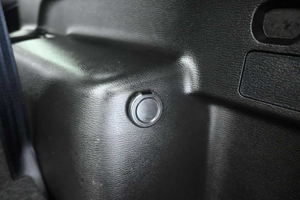 Used 2025 Mitsubishi Outlander AWD image 58