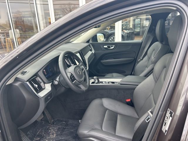 Certified 2025 Volvo XC60 B5 Plus w/ Climate Package image 17