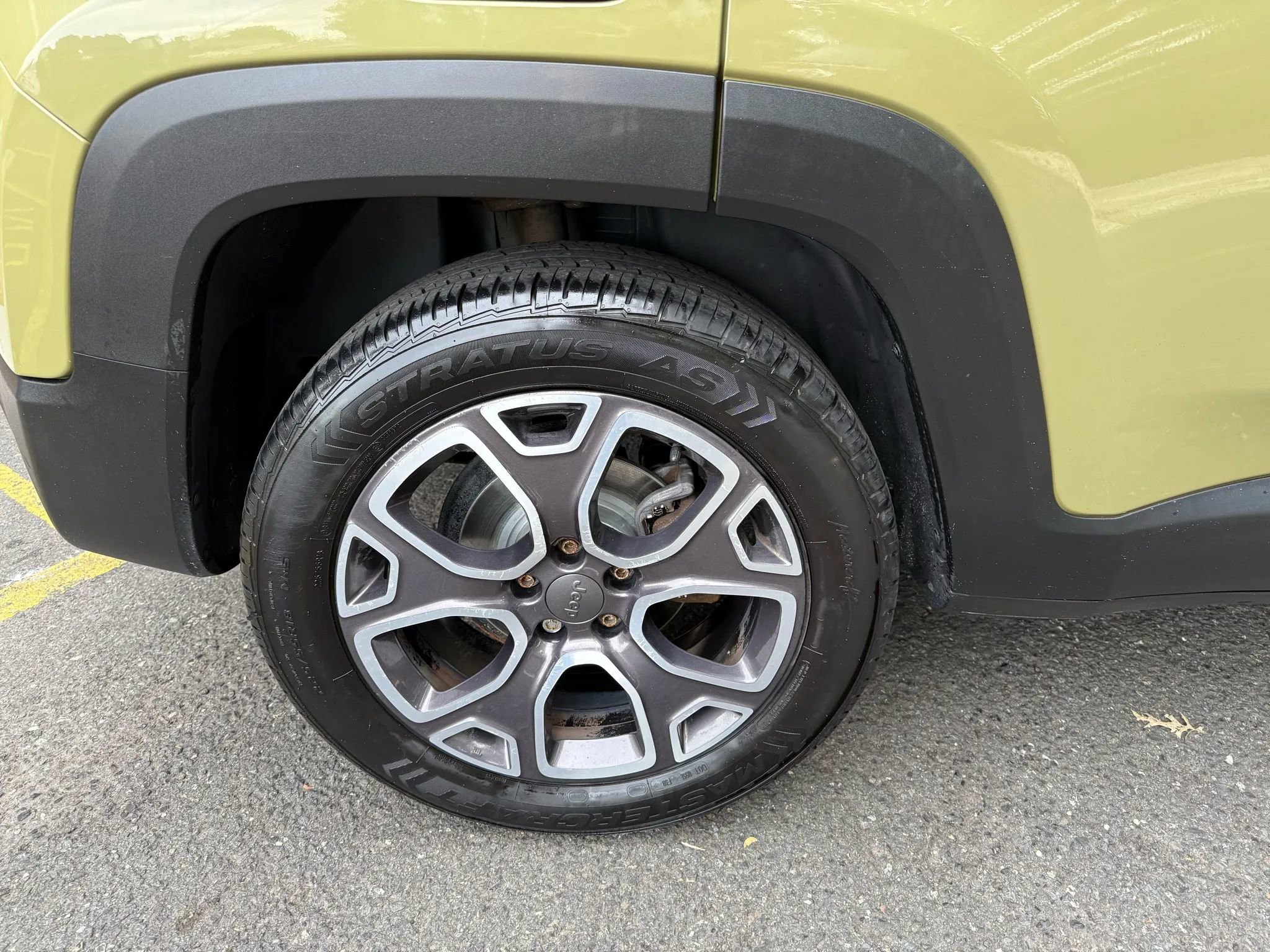 Used 2015 Jeep Renegade Limited w/ Safety & Security Group I image 35