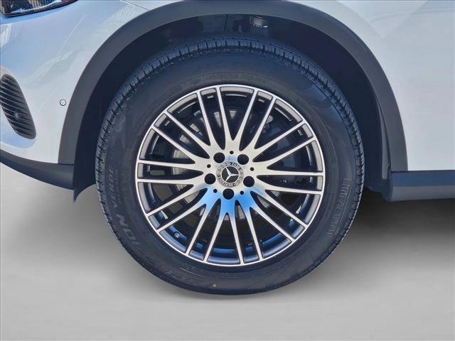 Certified 2024 Mercedes-Benz GLC 300 image 23